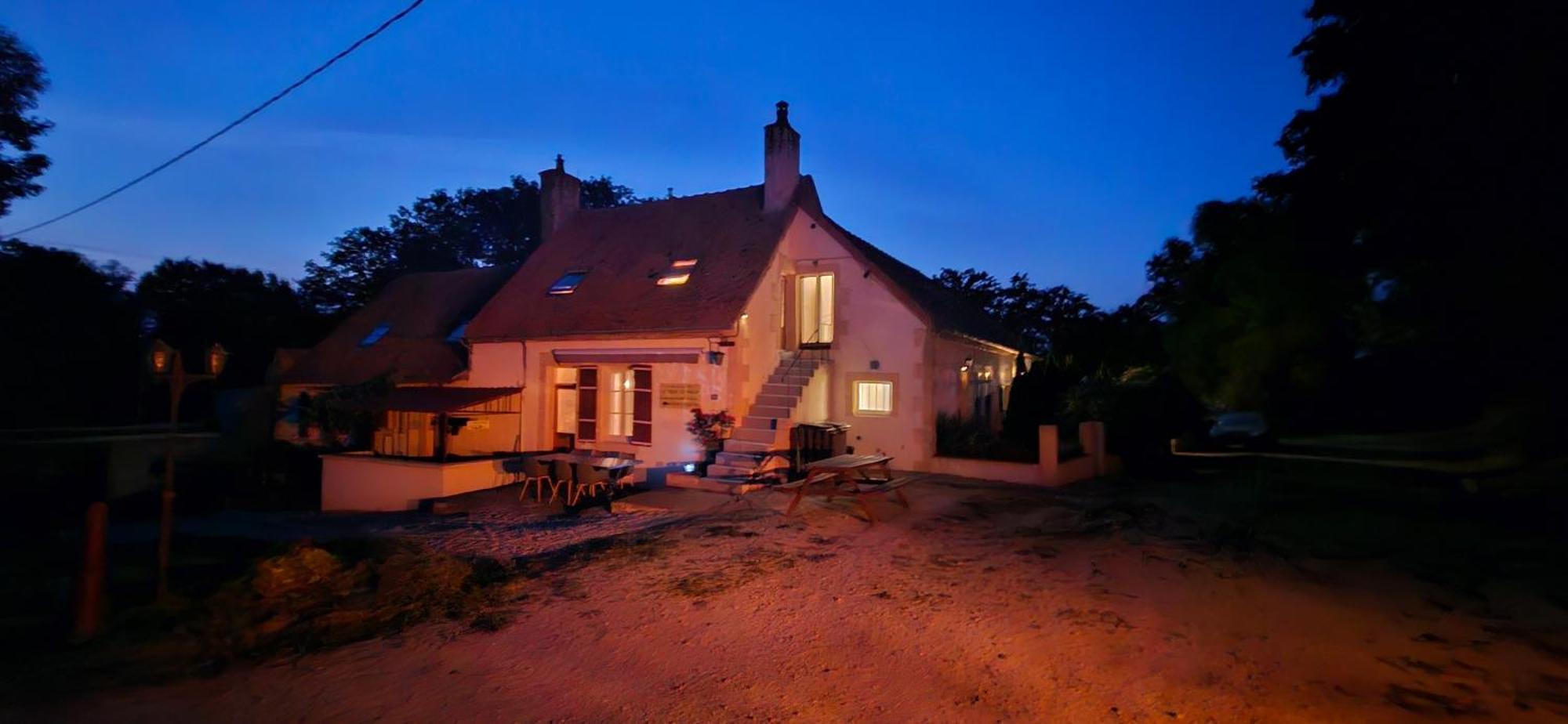 Ferienwohnung Le Coeur Du Moulin Saint-Aubin-le-Monial Exterior foto