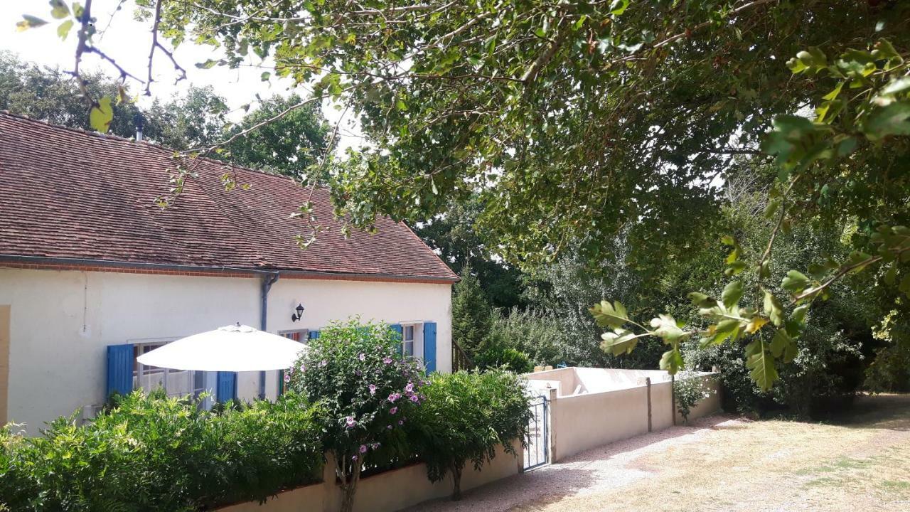 Ferienwohnung Le Coeur Du Moulin Saint-Aubin-le-Monial Exterior foto